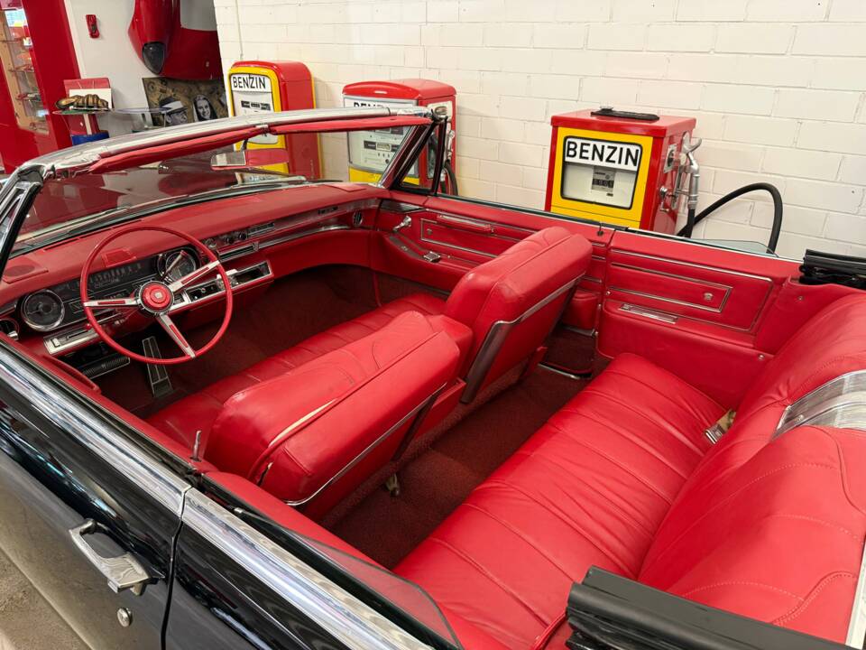 Afbeelding 18/20 van Cadillac DeVille Convertible (1966)