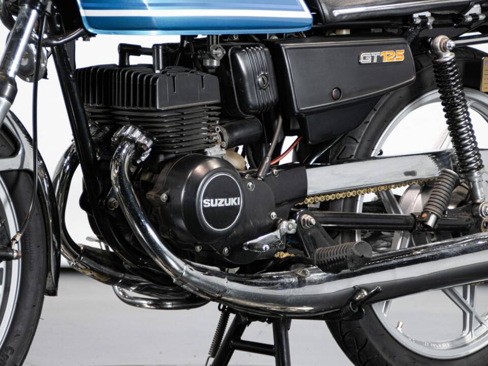 Bild 30/50 von Suzuki GT 125 (1979)