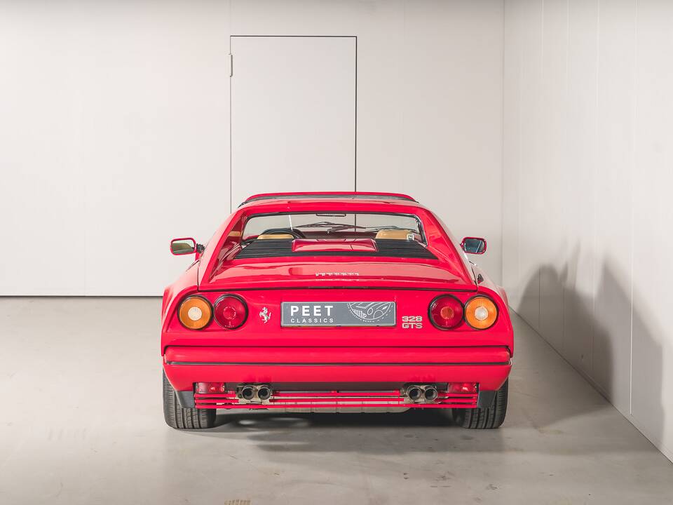 Bild 5/43 von Ferrari 328 GTS (1985)