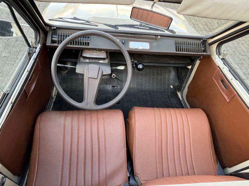 Bild 17/62 von Citroën Dyane (1975)