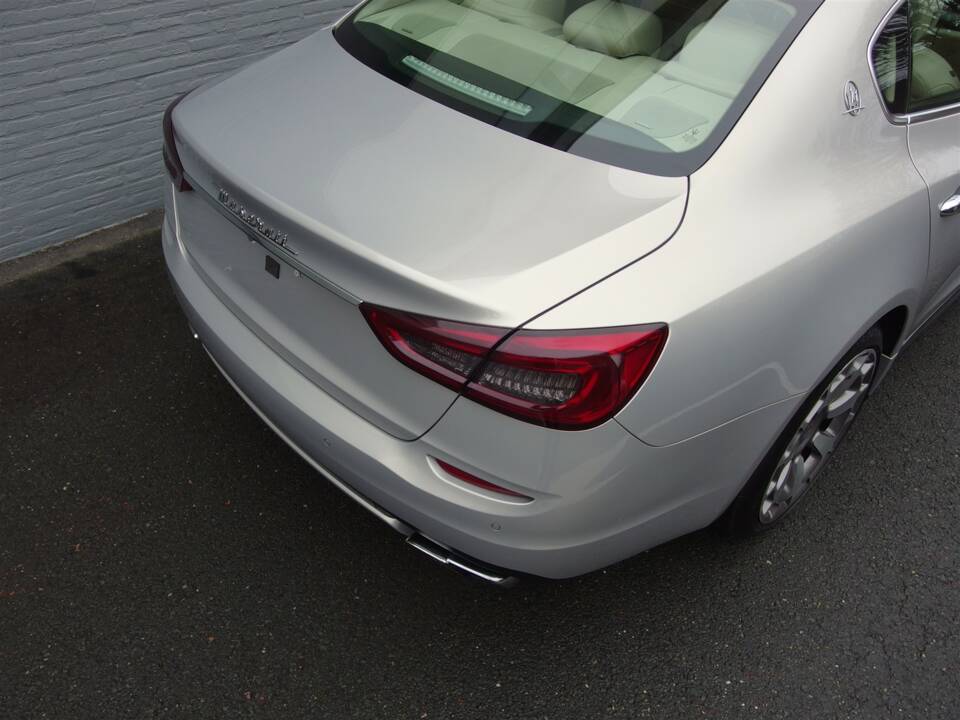 Image 14/90 of Maserati Quattroporte GTS (2013)