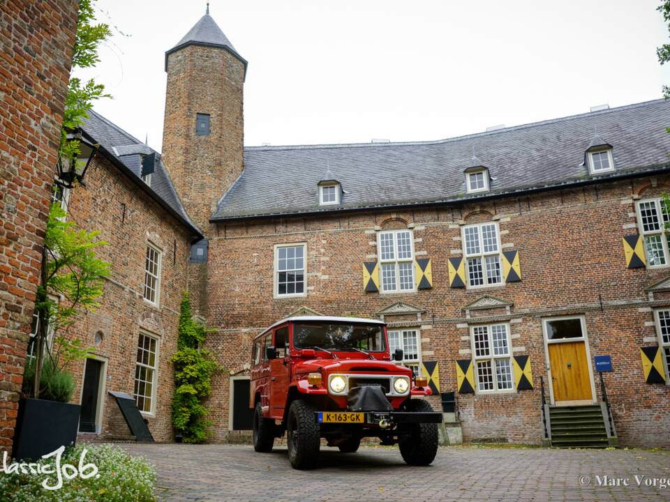 Immagine 22/47 di Toyota Land Cruiser FJ 45 (1980)