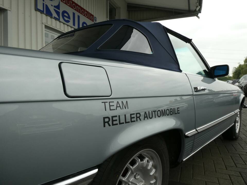 Bild 23/29 von Mercedes-Benz 380 SL (1983)