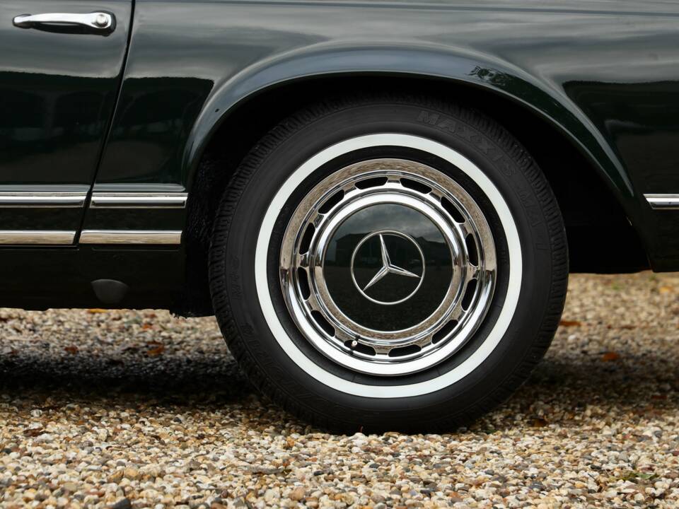 Bild 26/50 von Mercedes-Benz 280 SL (1970)