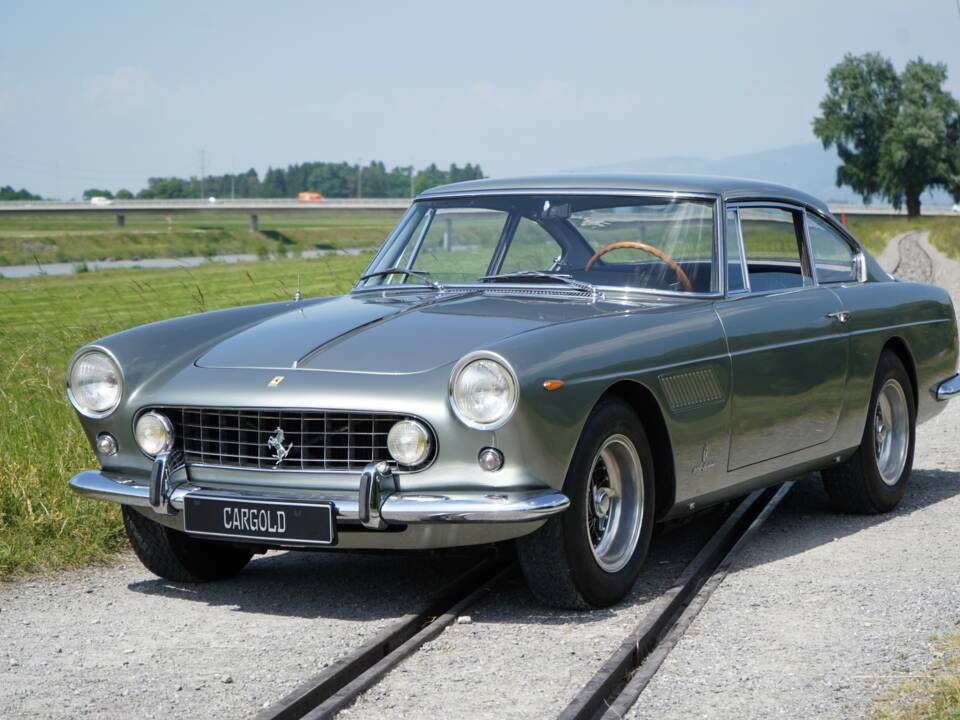 Afbeelding 69/72 van Ferrari 250 GTE (1962)