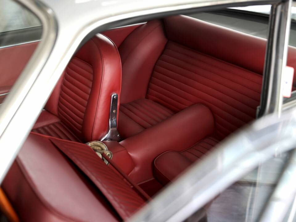 Bild 42/50 von Maserati 3500 GTI Sebring (1963)