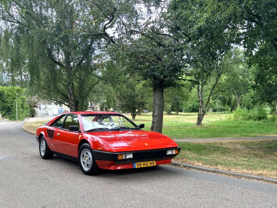 Image 3/8 of Ferrari Mondial Quattrovalvole (1982)