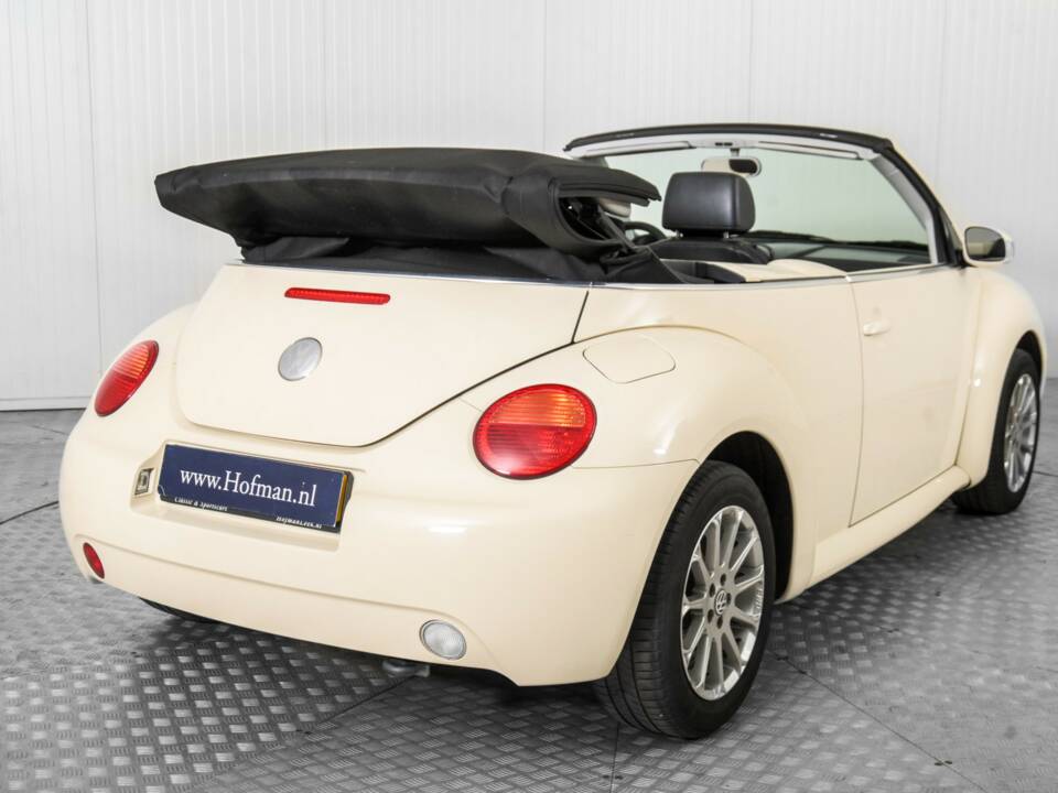 Imagen 22/48 de Volkswagen New Beetle 1.6 (2004)
