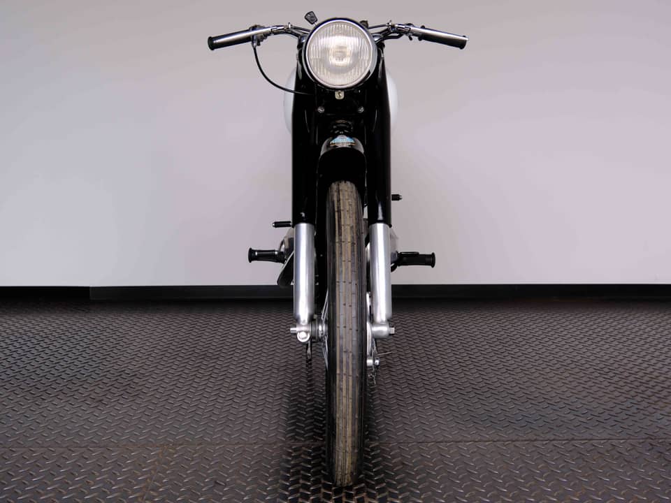 Image 22/68 of Mondial 160 Sport Lusso (1954)