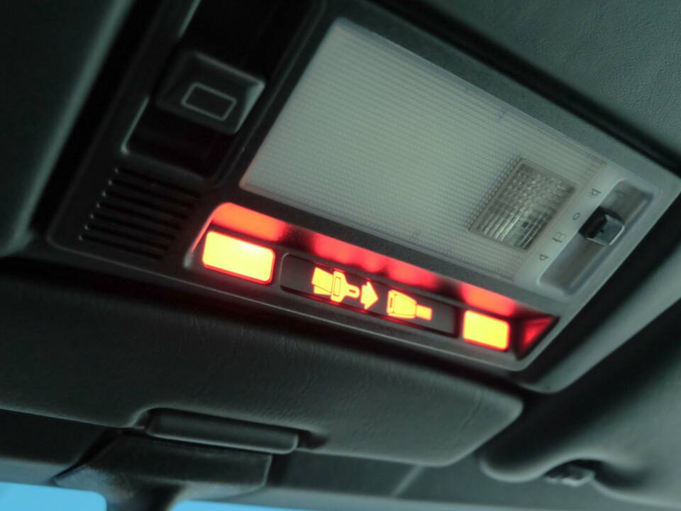 Bild 17/40 von Mercedes-Benz E 500 (1993)