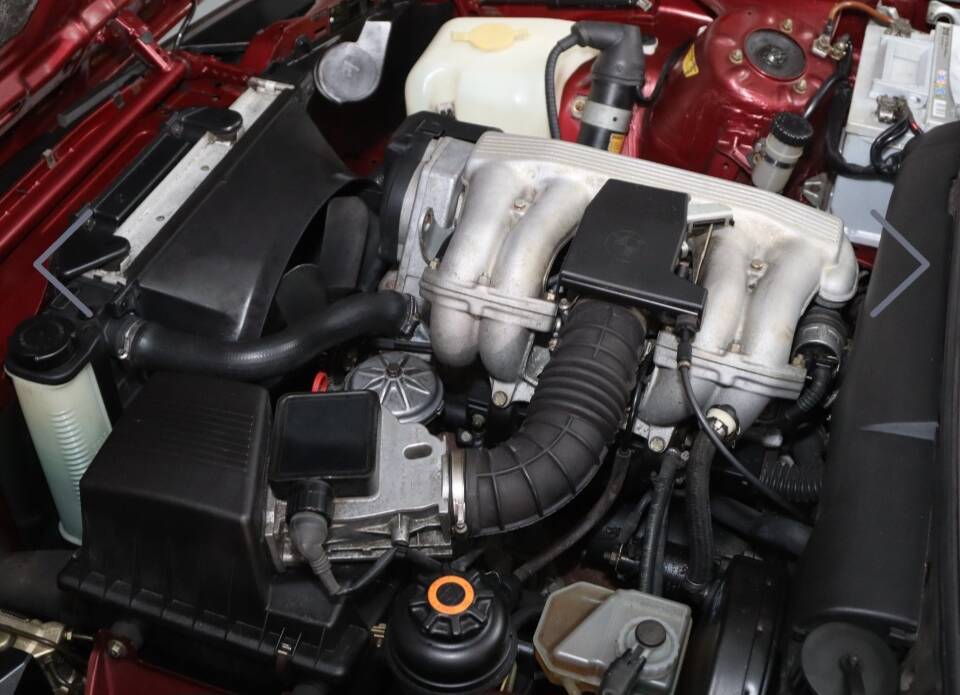 Bild 14/33 von BMW 318i (1993)