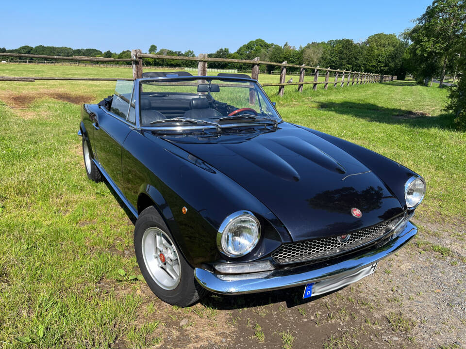 Bild 2/7 von FIAT 124 Spider CS1 (1974)