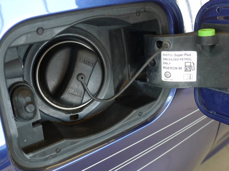 Image 16/39 of ALPINA B5 S (2007)