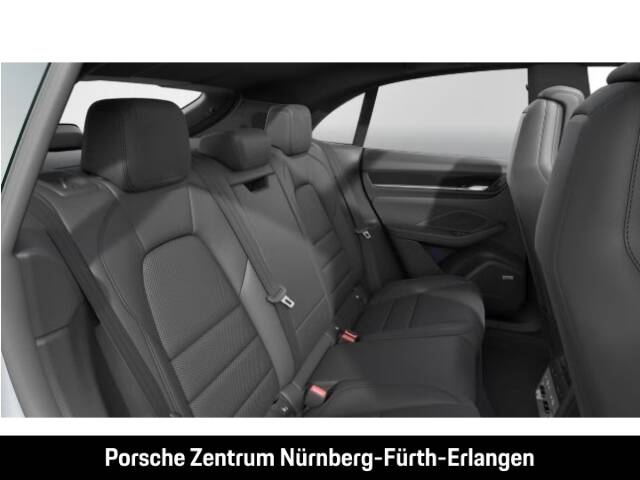 Image 10/13 of Porsche Macan 4 (2025)