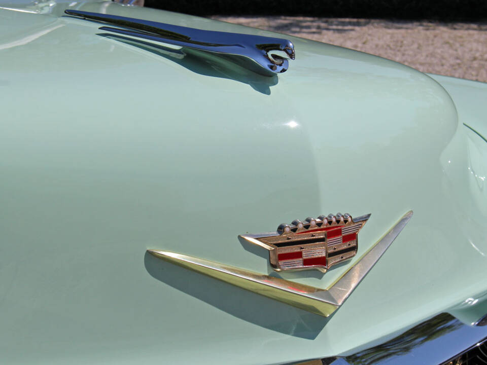 Image 10/40 of Cadillac 62 Convertible (1956)