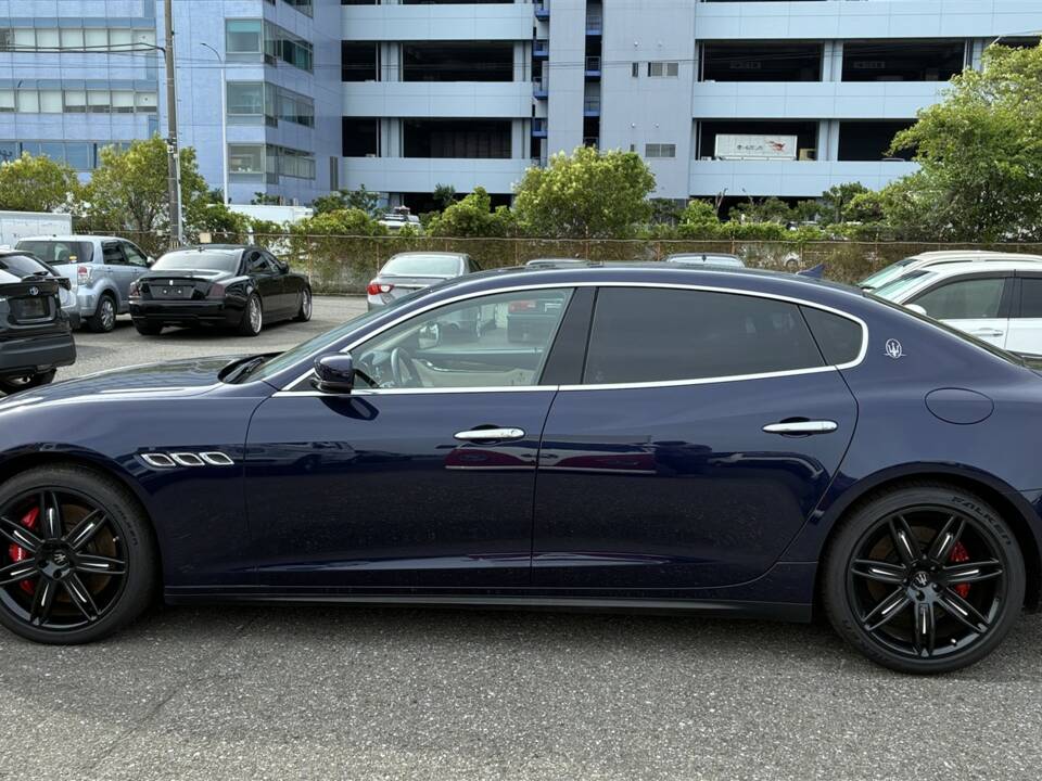 Image 7/53 of Maserati Quattroporte GTS (2013)