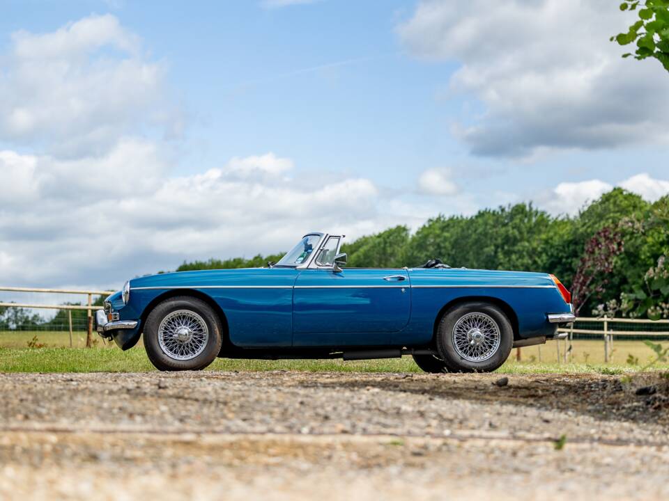 Imagen 18/50 de MG MGB (1973)