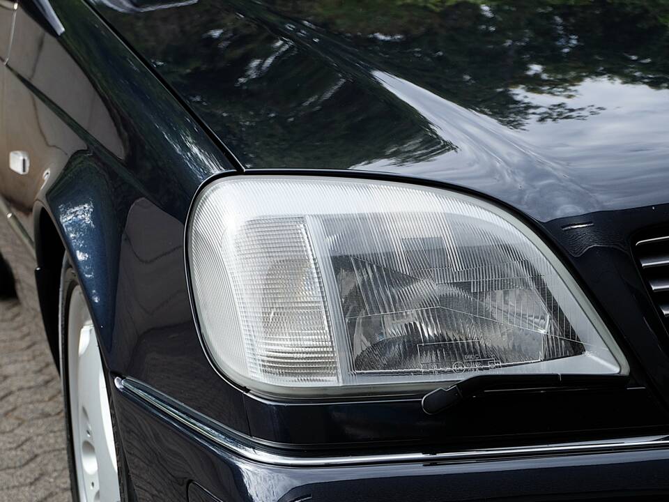 Image 22/70 de Mercedes-Benz CL 500 (1997)