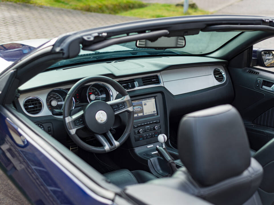 Image 71/99 of Ford Mustang Shelby GT 500 (2012)