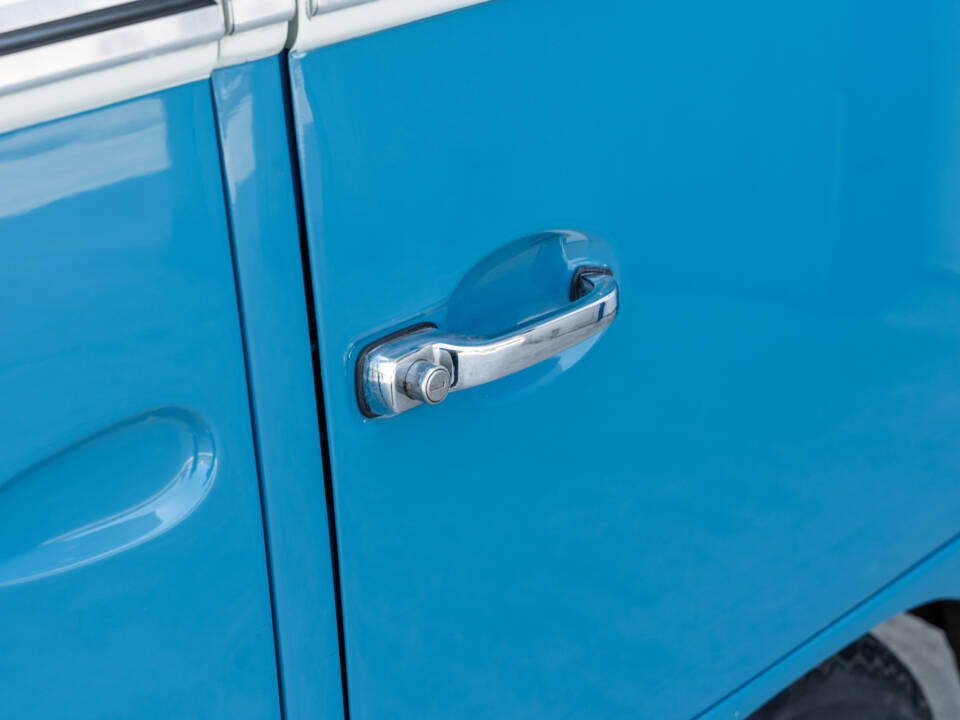 Image 23/89 of Volkswagen T1 Samba (1966)