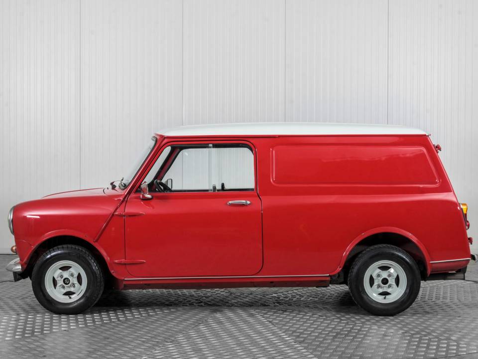 Image 11/50 de Austin Mini Van (1980)