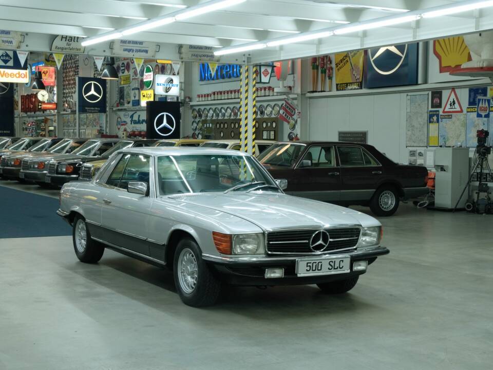 Image 16/50 de Mercedes-Benz 500 SLC (1981)