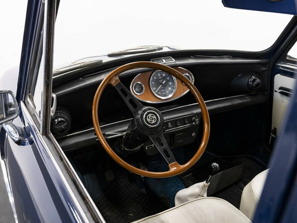 Image 24/41 of Innocenti Mini Cooper 1000 (1973)