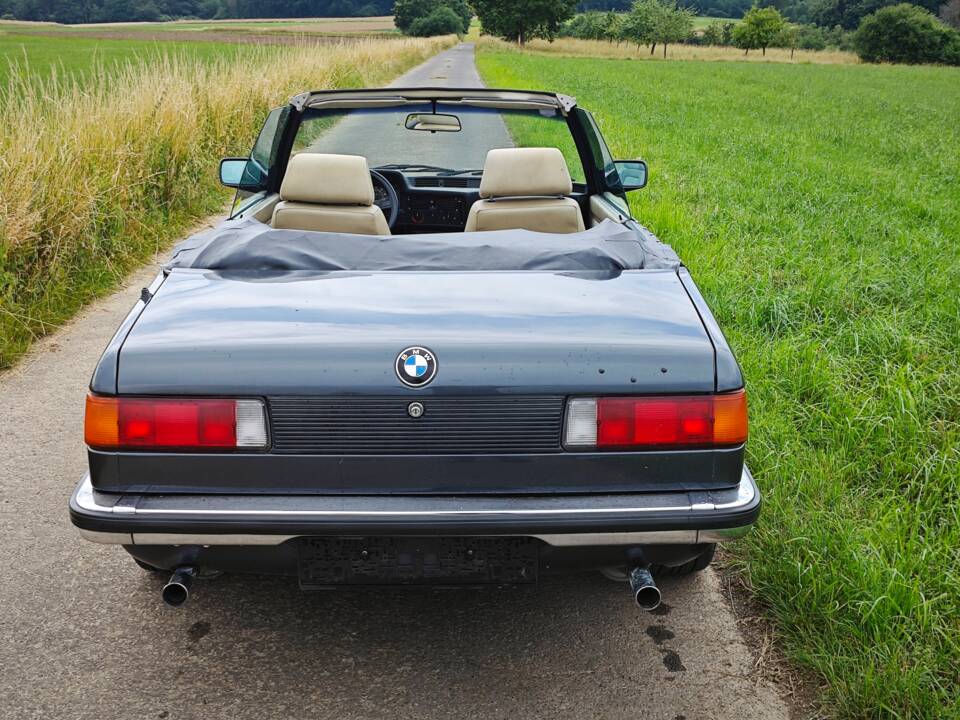 Immagine 9/21 di BMW 323i (1982)