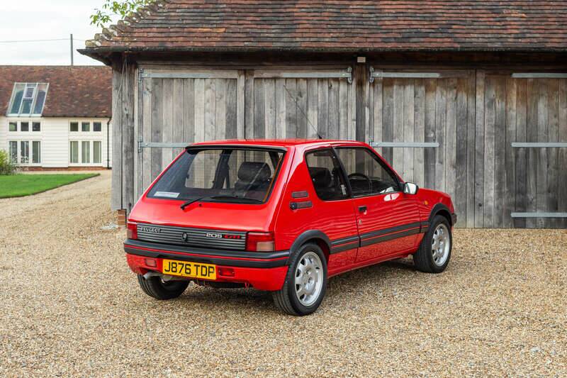 Immagine 30/50 di Peugeot 205 GTi 1.9 (1991)
