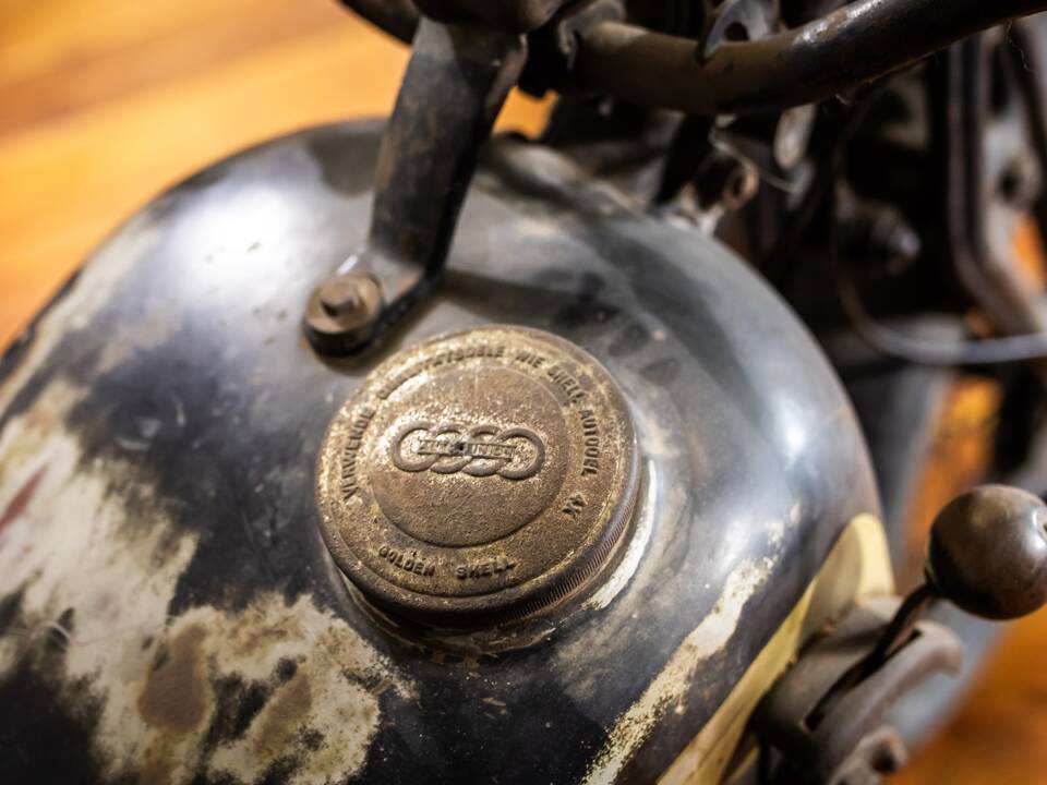 Image 7/17 of DKW RT 200 (1900)