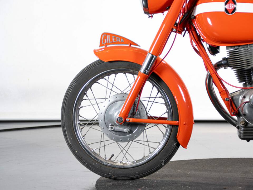 Bild 22/50 von Gilera Giubileo 175 Sport (1963)