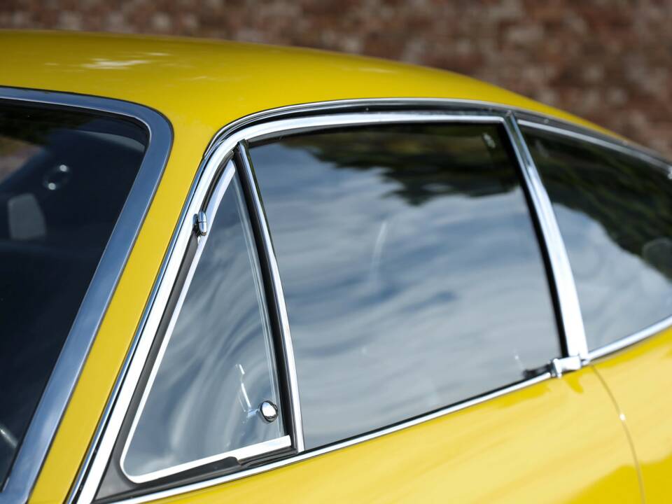 Afbeelding 14/50 van Ferrari 365 GTB/4 Daytona (1971)
