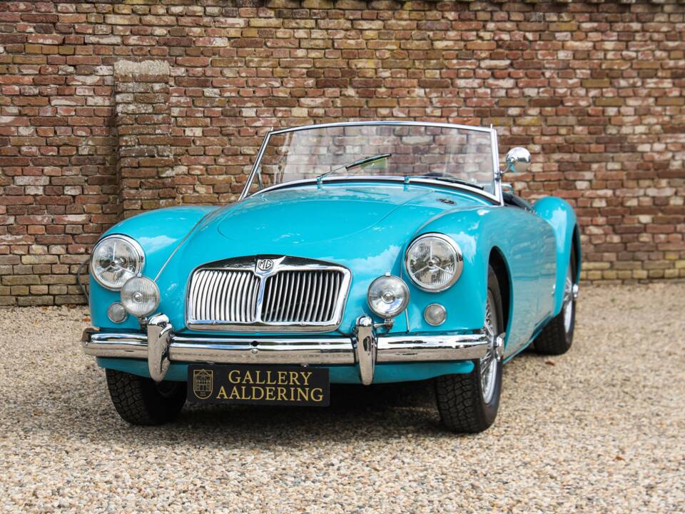 Image 39/50 of MG MGA 1600 (1958)