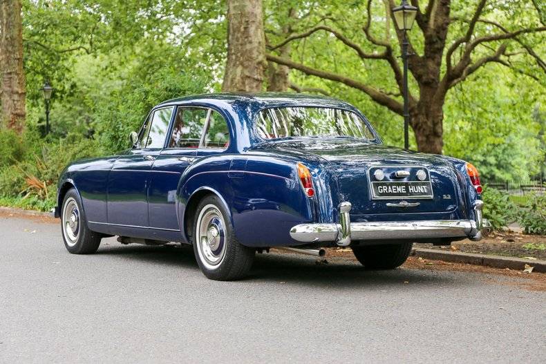 Image 8/44 of Bentley S 3 Continental Flying Spur (1964)