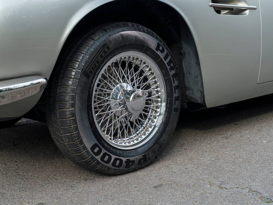 Bild 10/27 von Aston Martin DB 6 Mk II (1971)