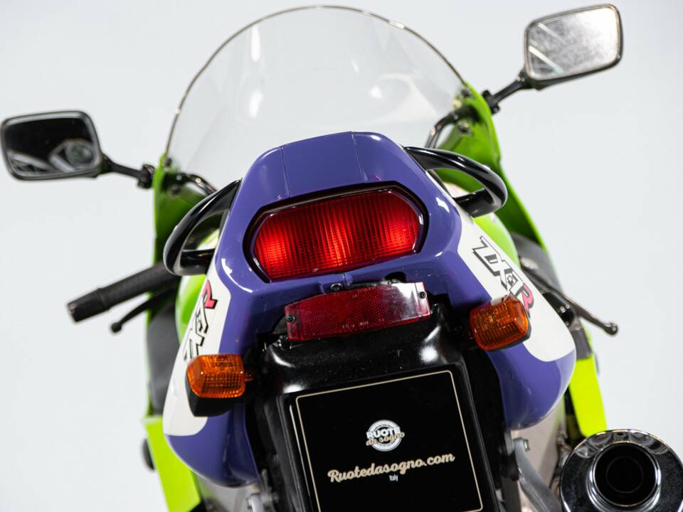 Afbeelding 17/50 van Kawasaki Ninja 750 ZX-7R (1996)