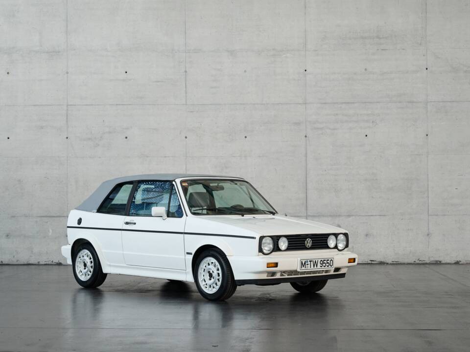 Image 23/50 of Volkswagen Golf Mk I Convertible 1.8 (1989)