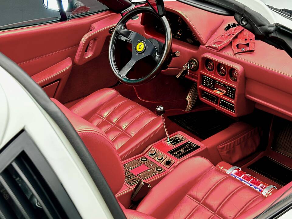Bild 11/18 von Ferrari 328 GTS (1987)