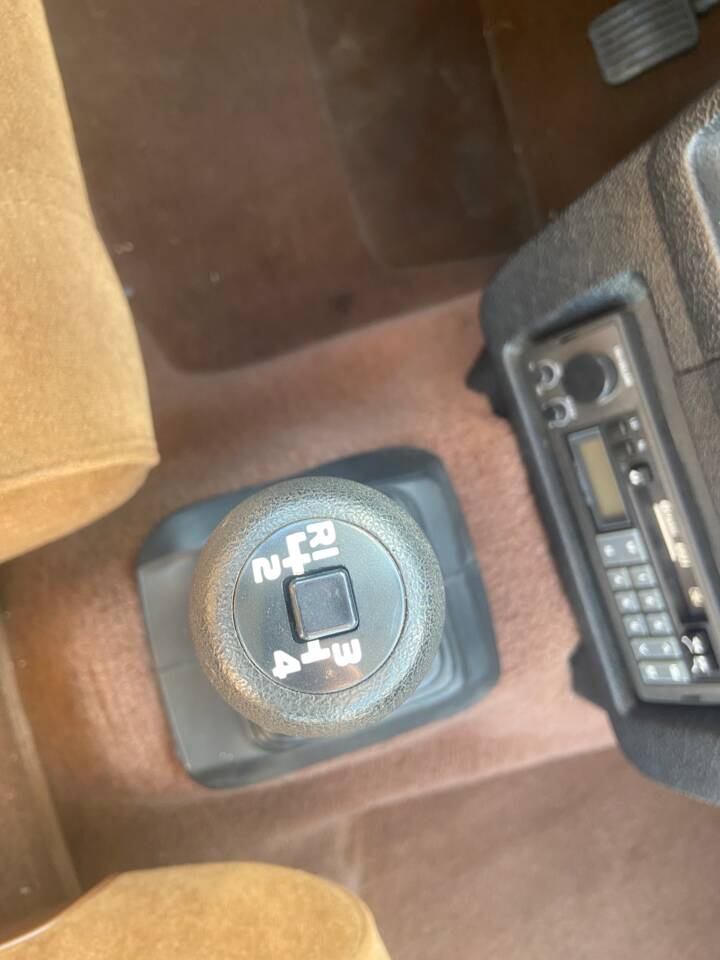 Bild 30/54 von Volvo 240 Diesel (1982)