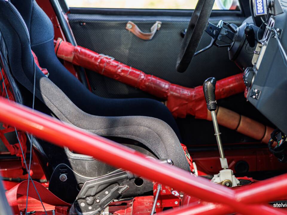 Bild 38/46 von Alfa Romeo 156 2.0 Competizione (1998)