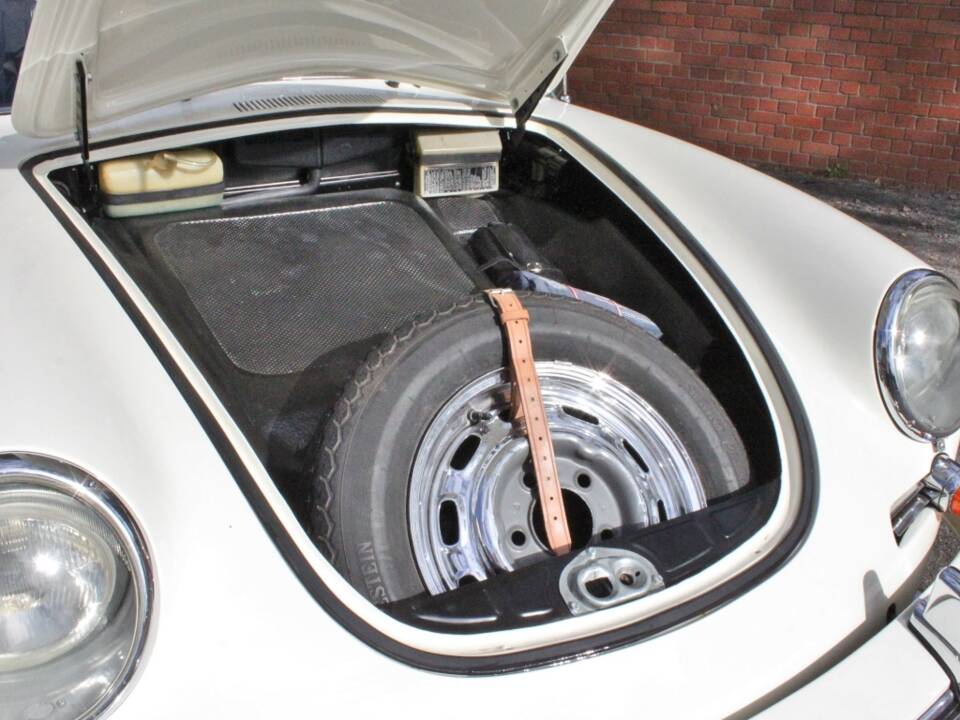 Immagine 15/22 di Porsche 356 C 1600 SC (1964)
