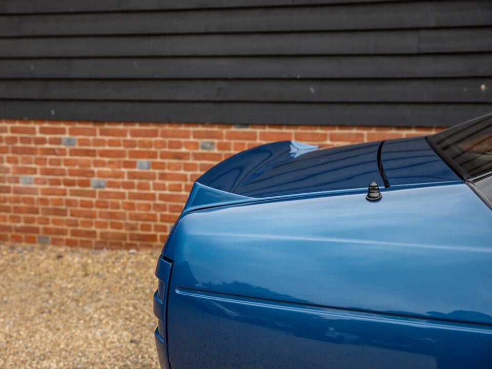 Image 35/82 de Aston Martin V8 Zagato Vantage X-Pack (1987)