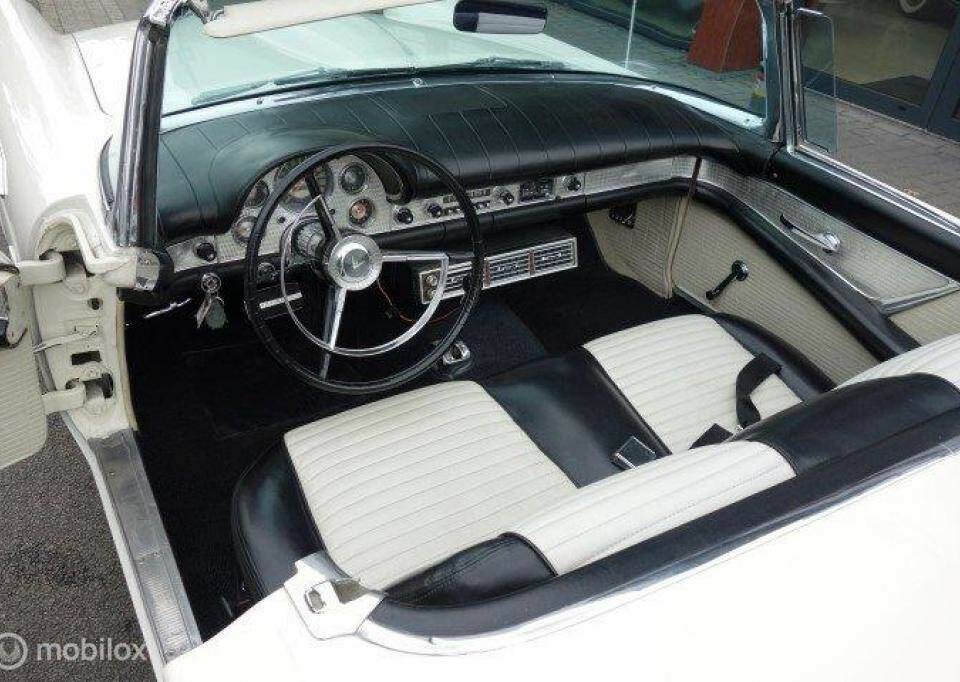 Image 6/6 of Ford Thunderbird (1957)