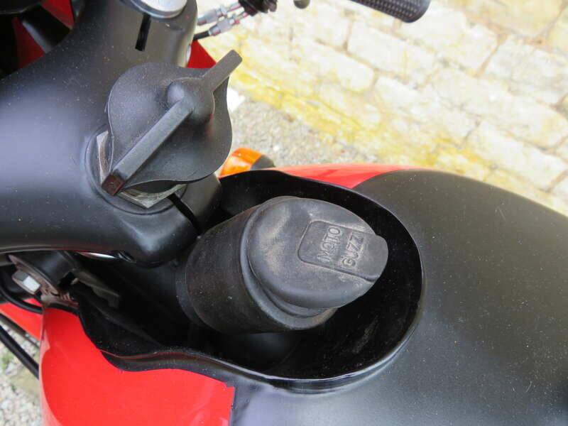 Bild 10/50 von Moto Guzzi DUMMY (1976)