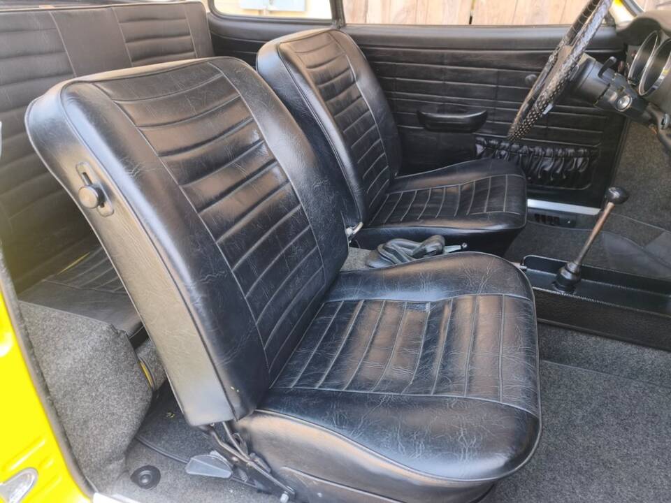 Image 7/21 of Volkswagen Karmann Ghia 1600 (1972)