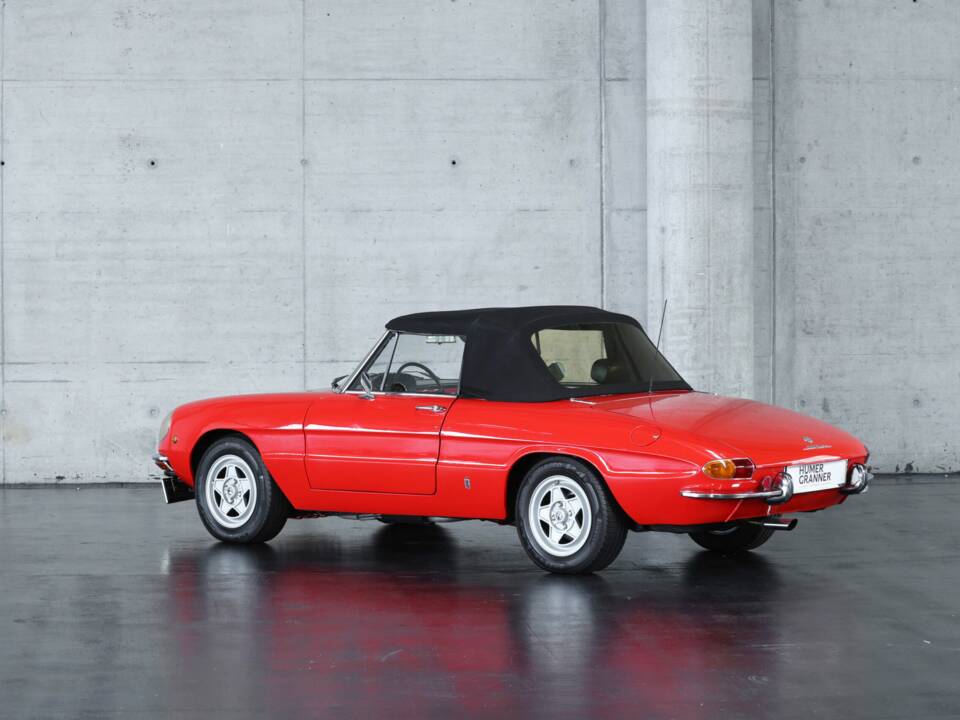 Immagine 4/47 di Alfa Romeo 1300 Spider Junior (1969)
