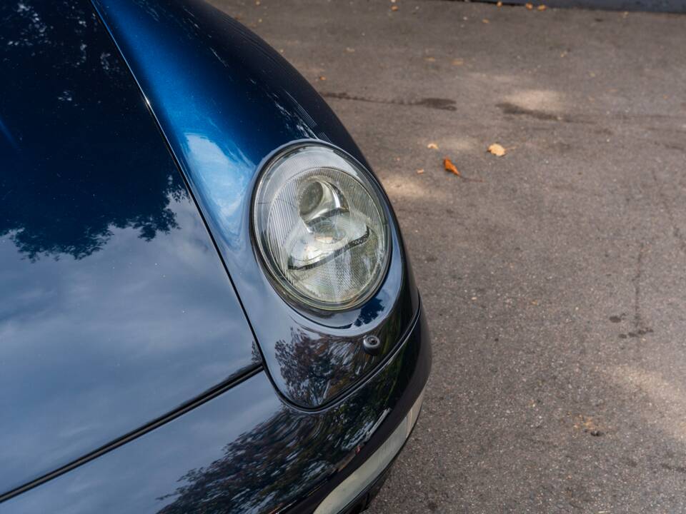 Image 67/68 of Porsche 911 Carrera (1997)