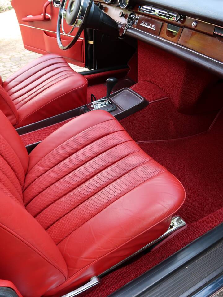 Bild 15/26 von Mercedes-Benz 280 SE 3,5 (1971)