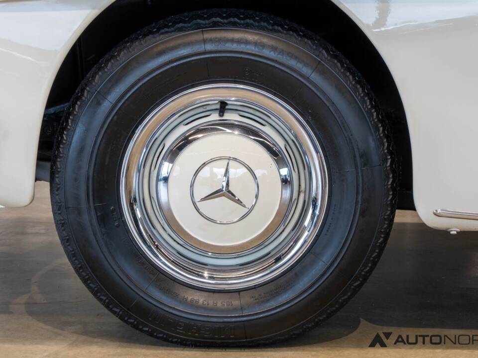 Imagen 19/74 de Mercedes-Benz 190 SL (1959)