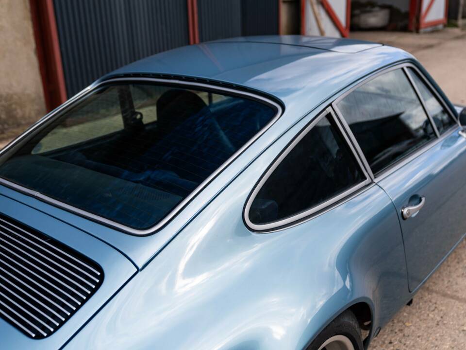 Image 18/50 of Porsche 911 SC 3.0 (1980)